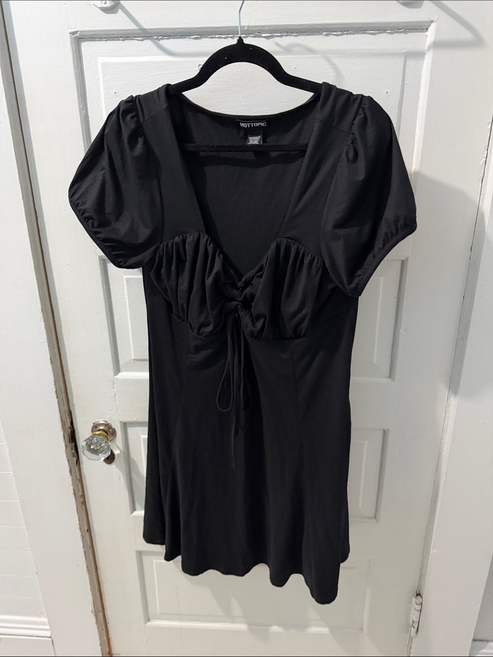 Hot Topic Black Tie-Front Puff Sleeve Dress